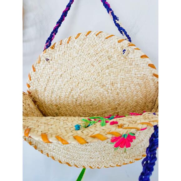 Vintage Straw Hand Made Embroidered Bag - Picture 6 of 6